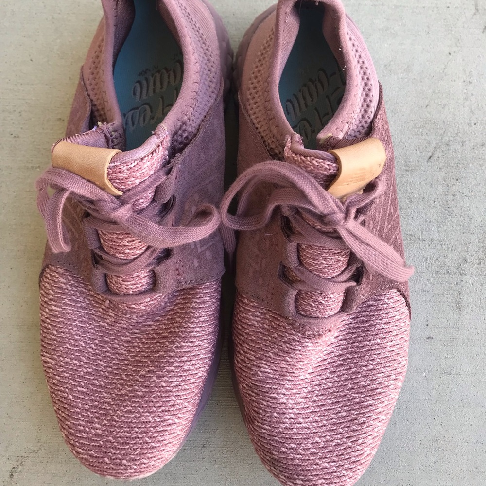 Pre-loved New Balance Size 8